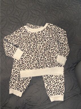 Garanimals Leopard Sweat set